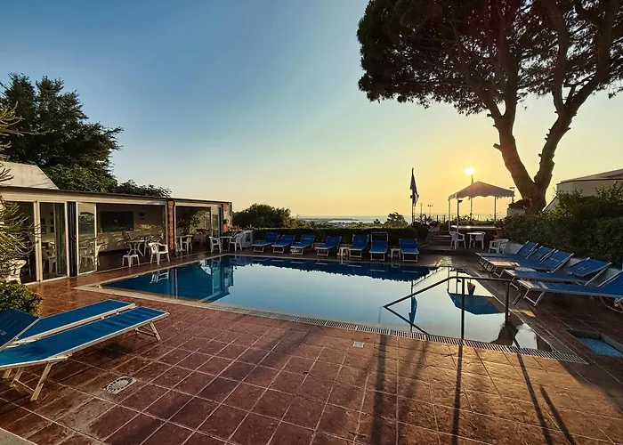 Hotel Villa Mena Forio 